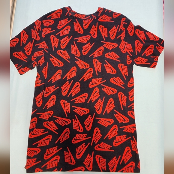 Mens Adult Small Nike Tee - Picture 3 of 3